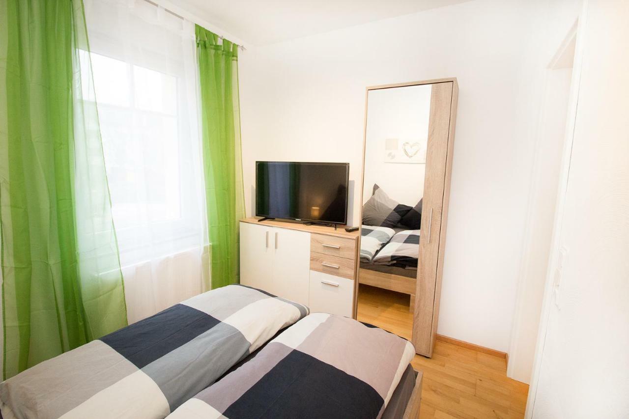 Ferienwohnung Beckendorf 로스하임 외부 사진